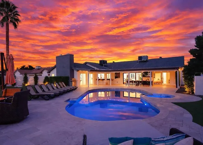 Desert Springs-pool & Spa-near Scottsdale Quarter Holiday home Phoenix