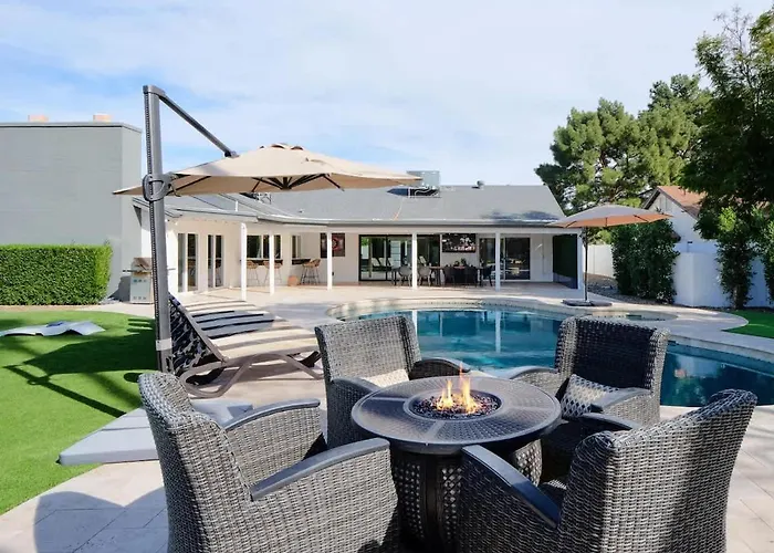 Desert Springs-pool & Spa-near Scottsdale Quarter
